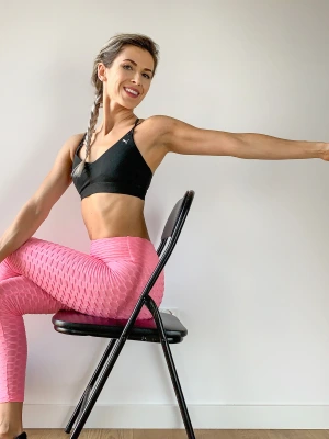 Jeśli dużo siedzisz i bolą Cię plecy to dzisiejszy post jest dla Ciebie.