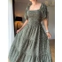 Zielona sukienka w grochy - maxi